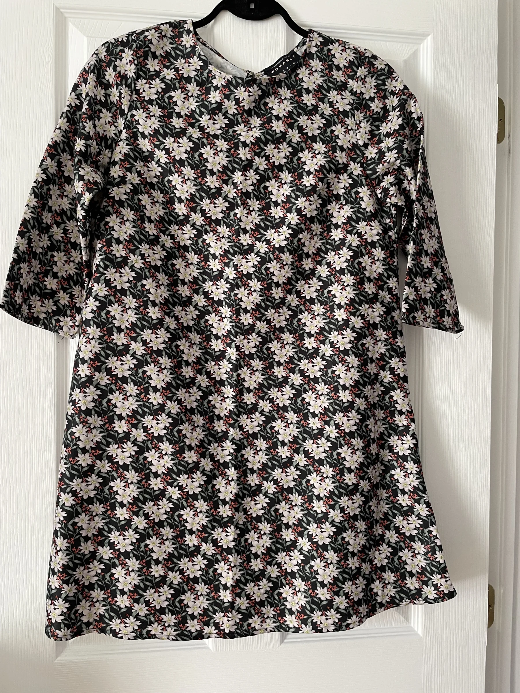 Womance dress Womance seconde main