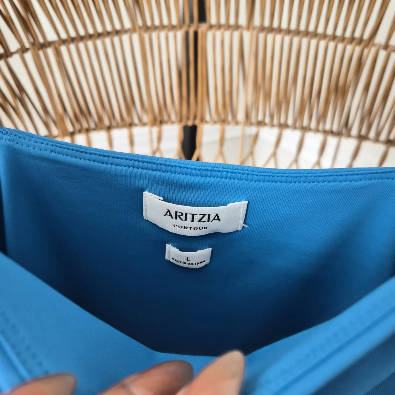 Image for Aritzia, size L