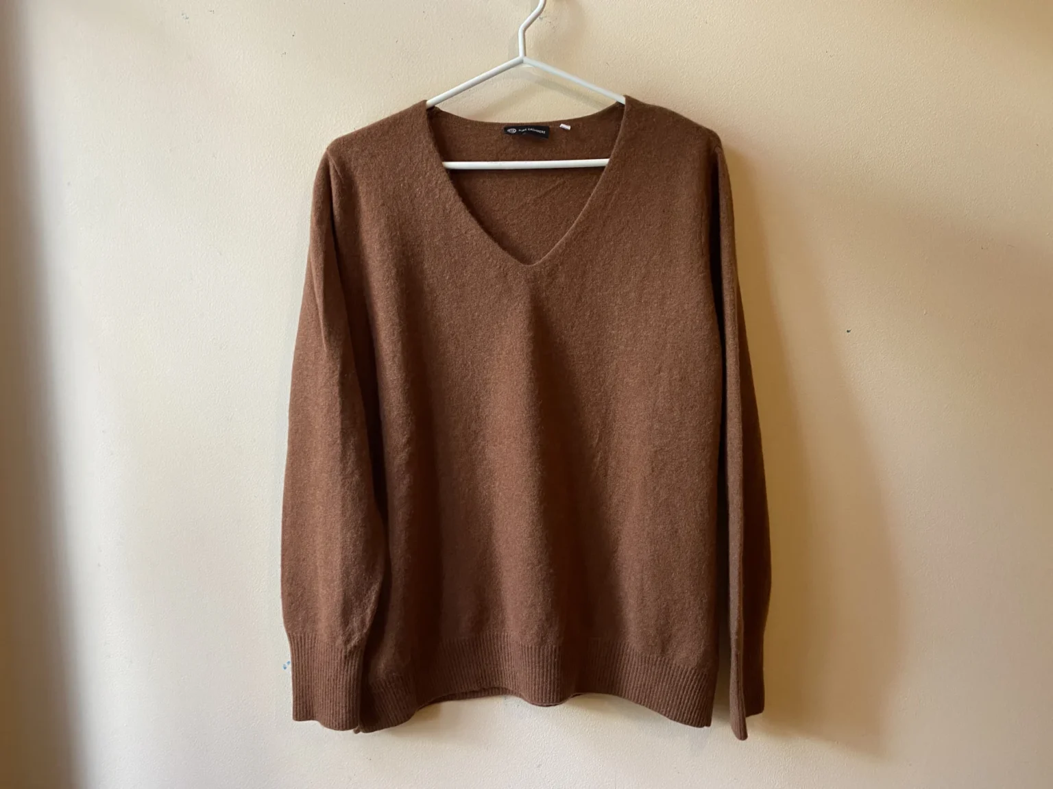 Featured image for 100% cashmere jumper