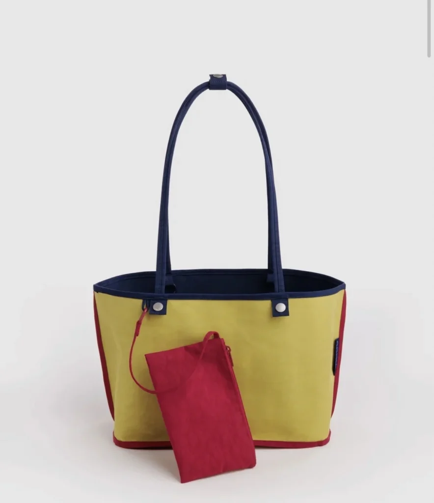 Image for Baggu Medium Reversible Nylon Tote