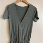 Thumbnail for Three-button jumper in sage green