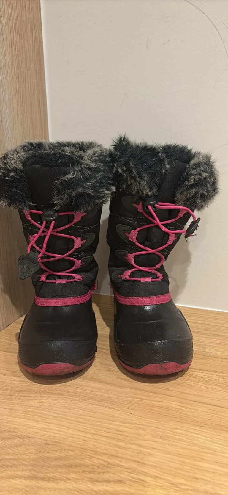 Featured image for Kamik girls’ winter boots, size 12 years
