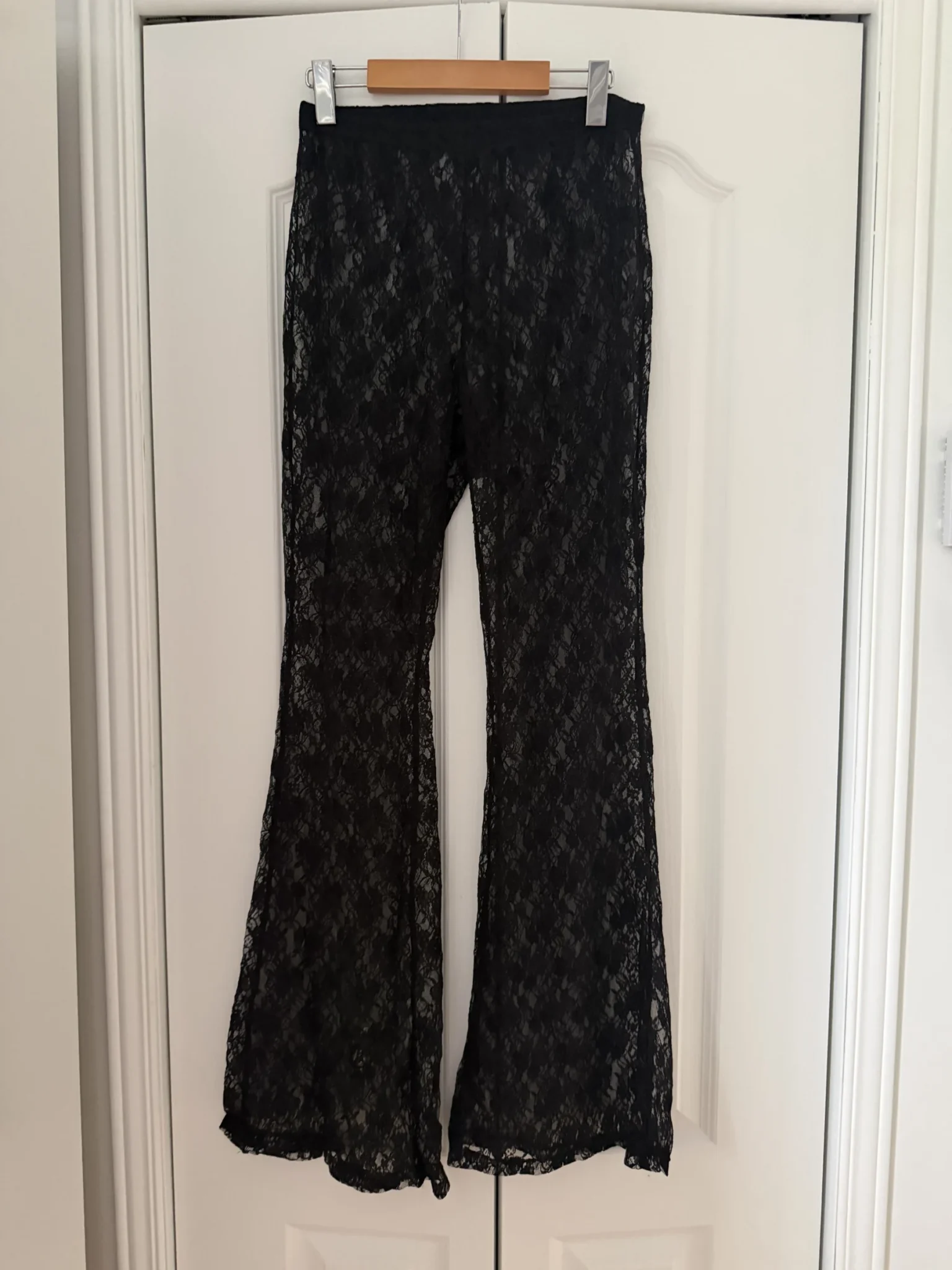 Image for Medium-length sheer lace trousers