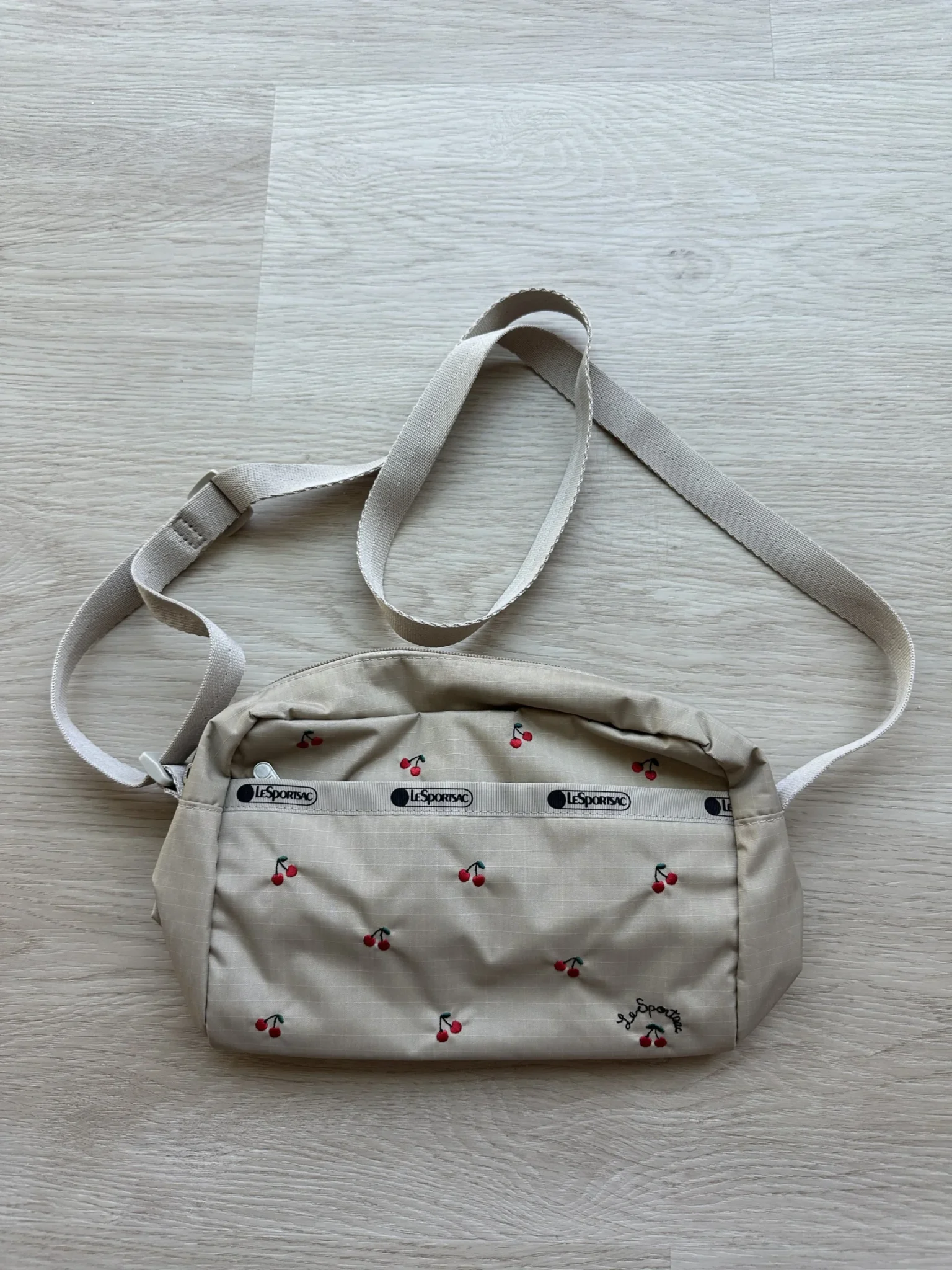 Featured image for LeSportSac Daniella Crossbody Bag