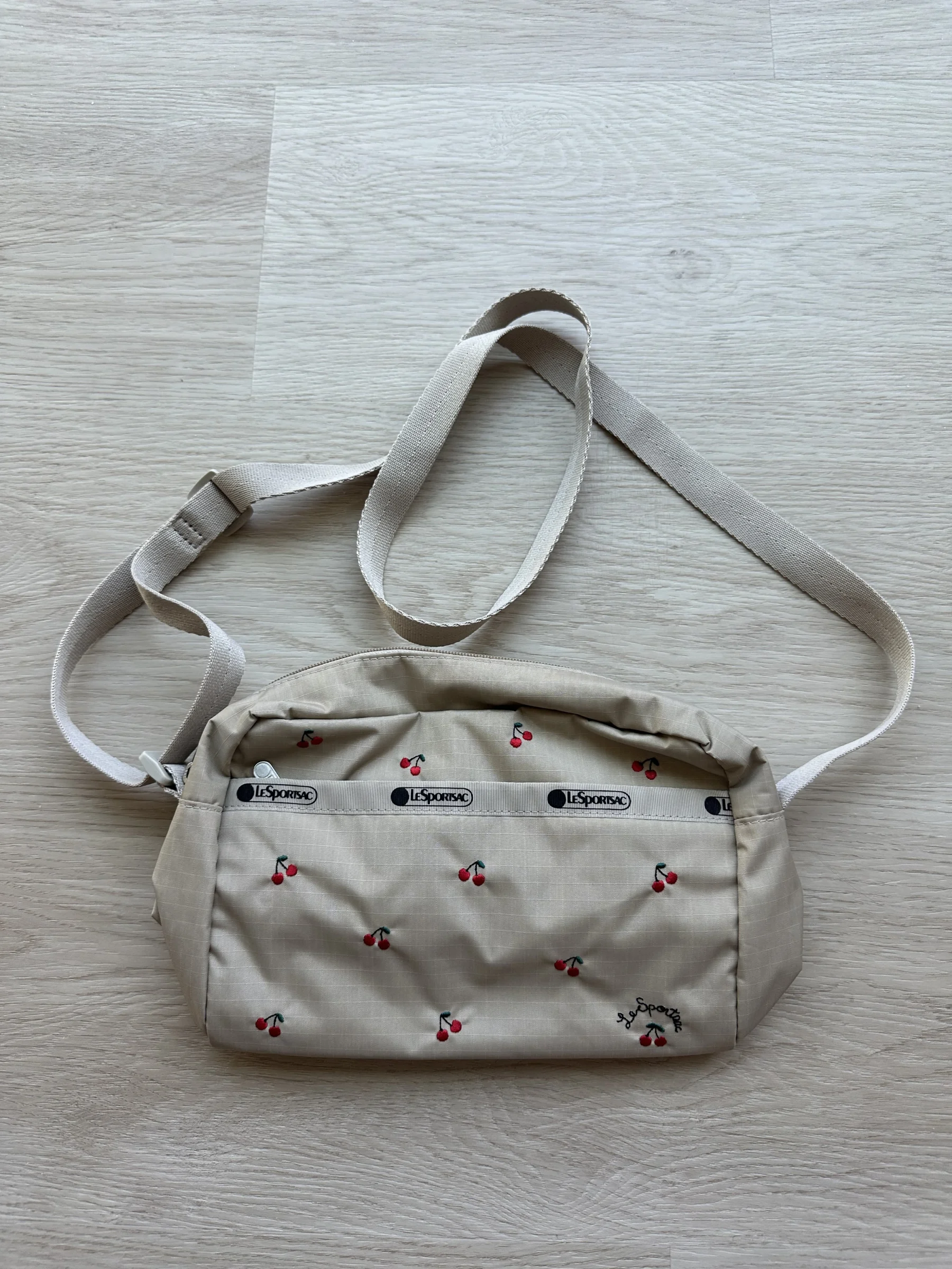 LeSportSac Daniella Crossbody Bag *Other seconde main