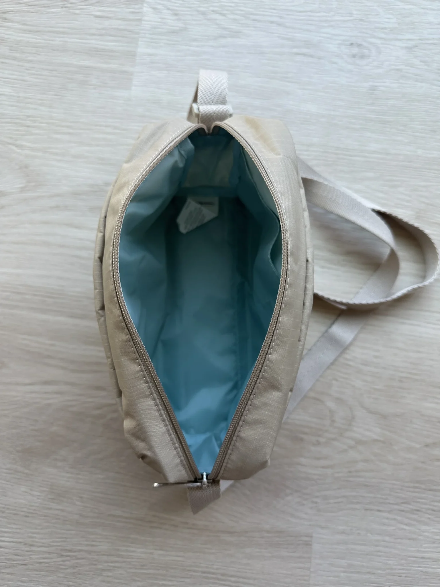 Image for LeSportSac Daniella Crossbody Bag