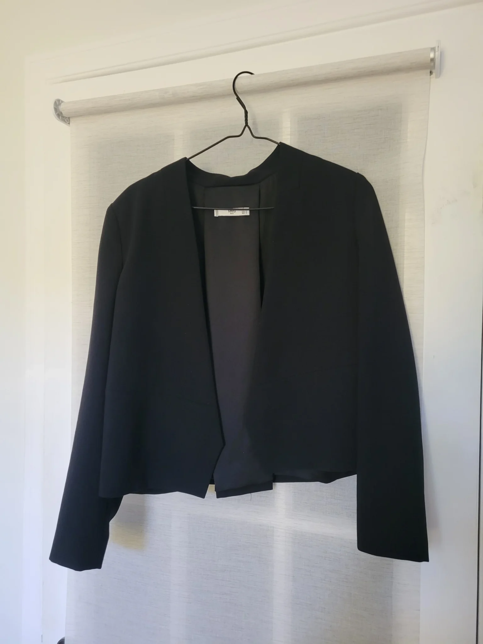 Featured image for Stylish cropped jacket