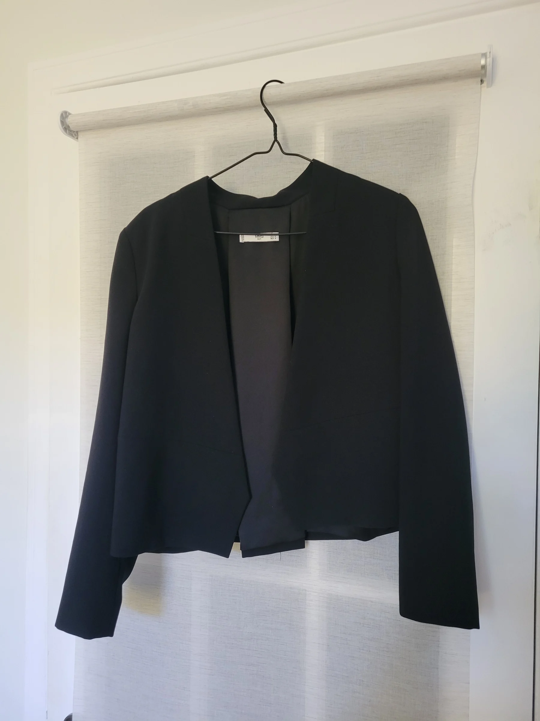 Stylish cropped jacket Mango seconde main