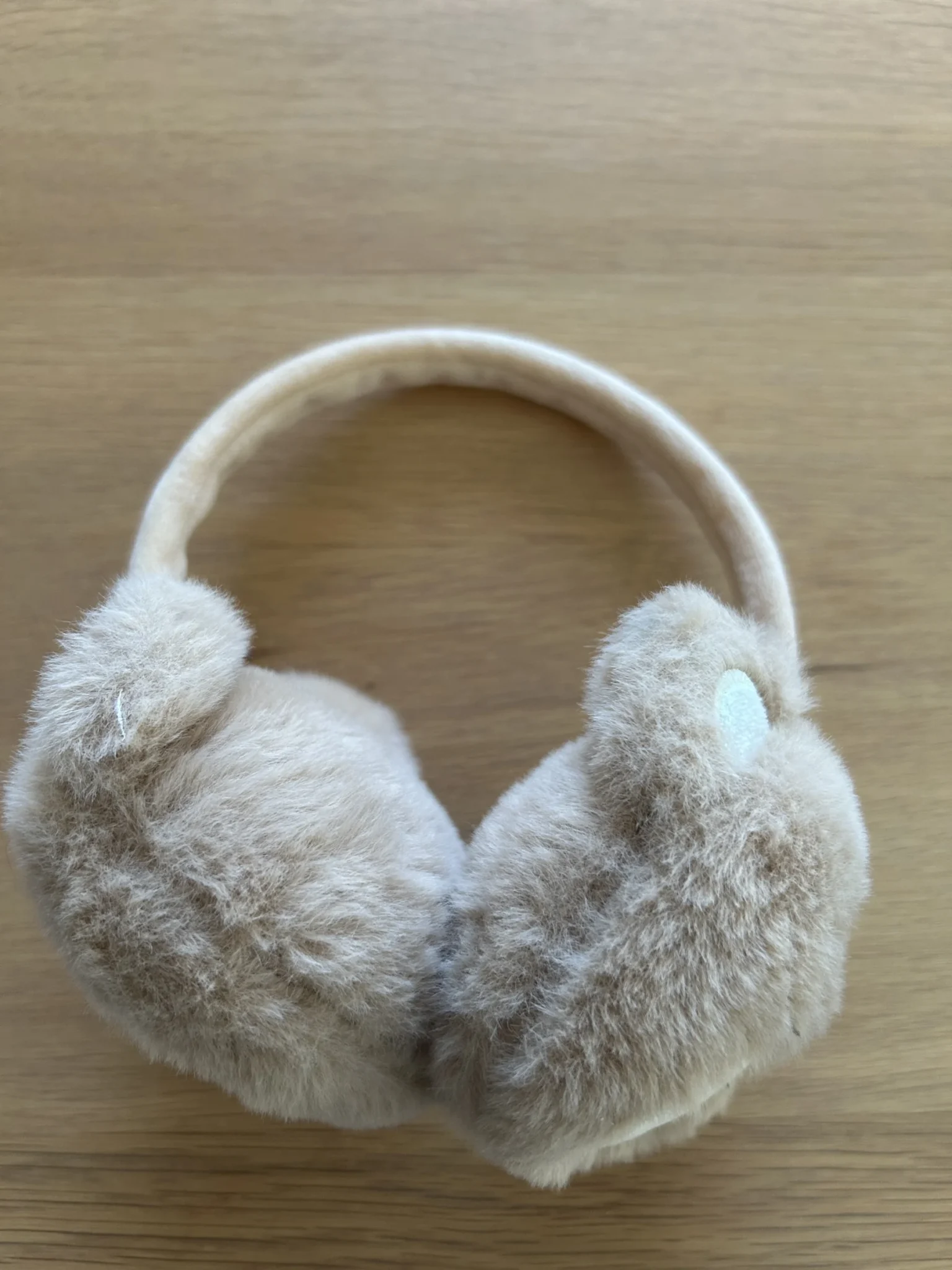 Image for Girls’ ear muffs, ages 6–14