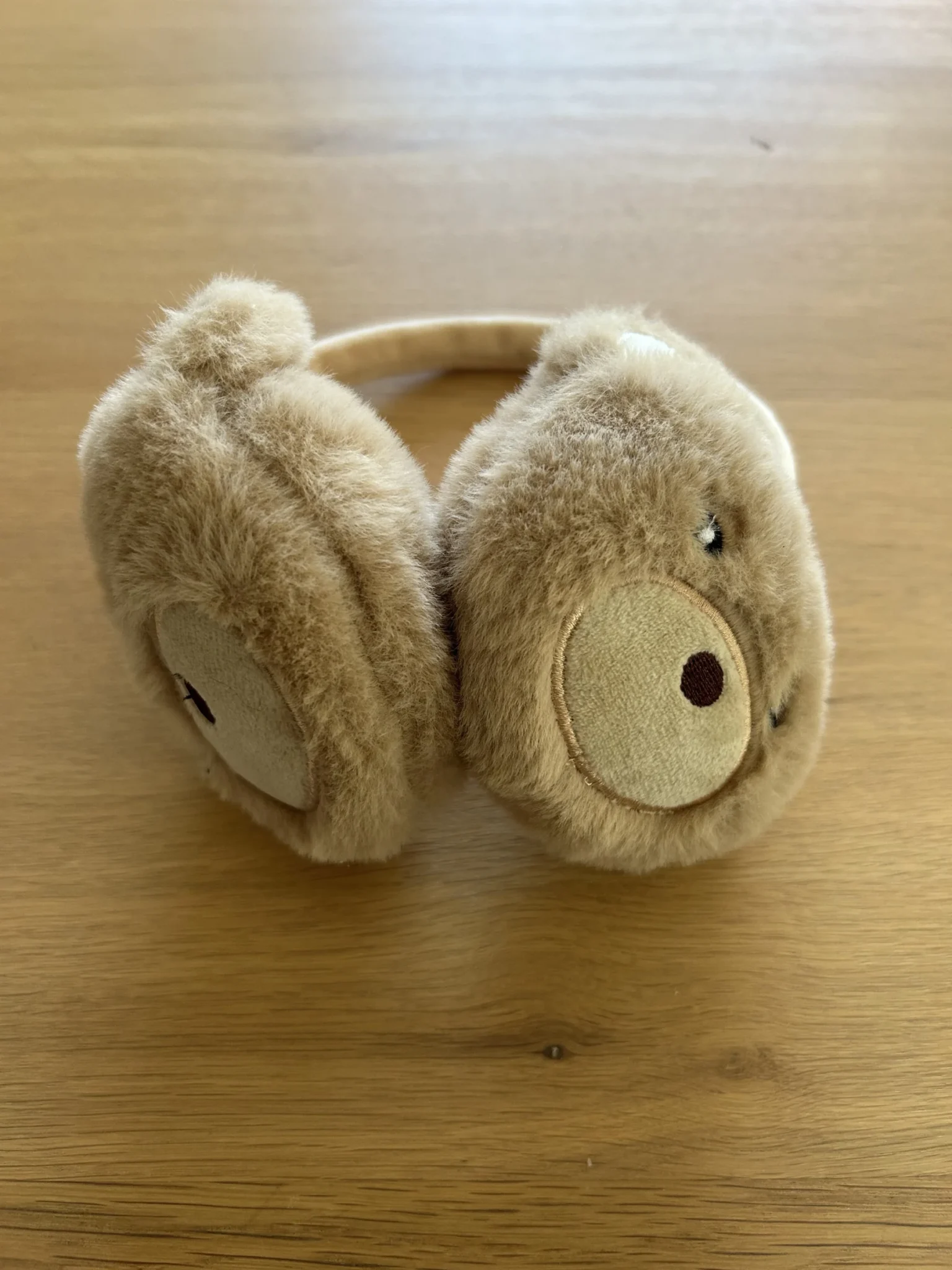 Image for Girls’ ear muffs, ages 6–14
