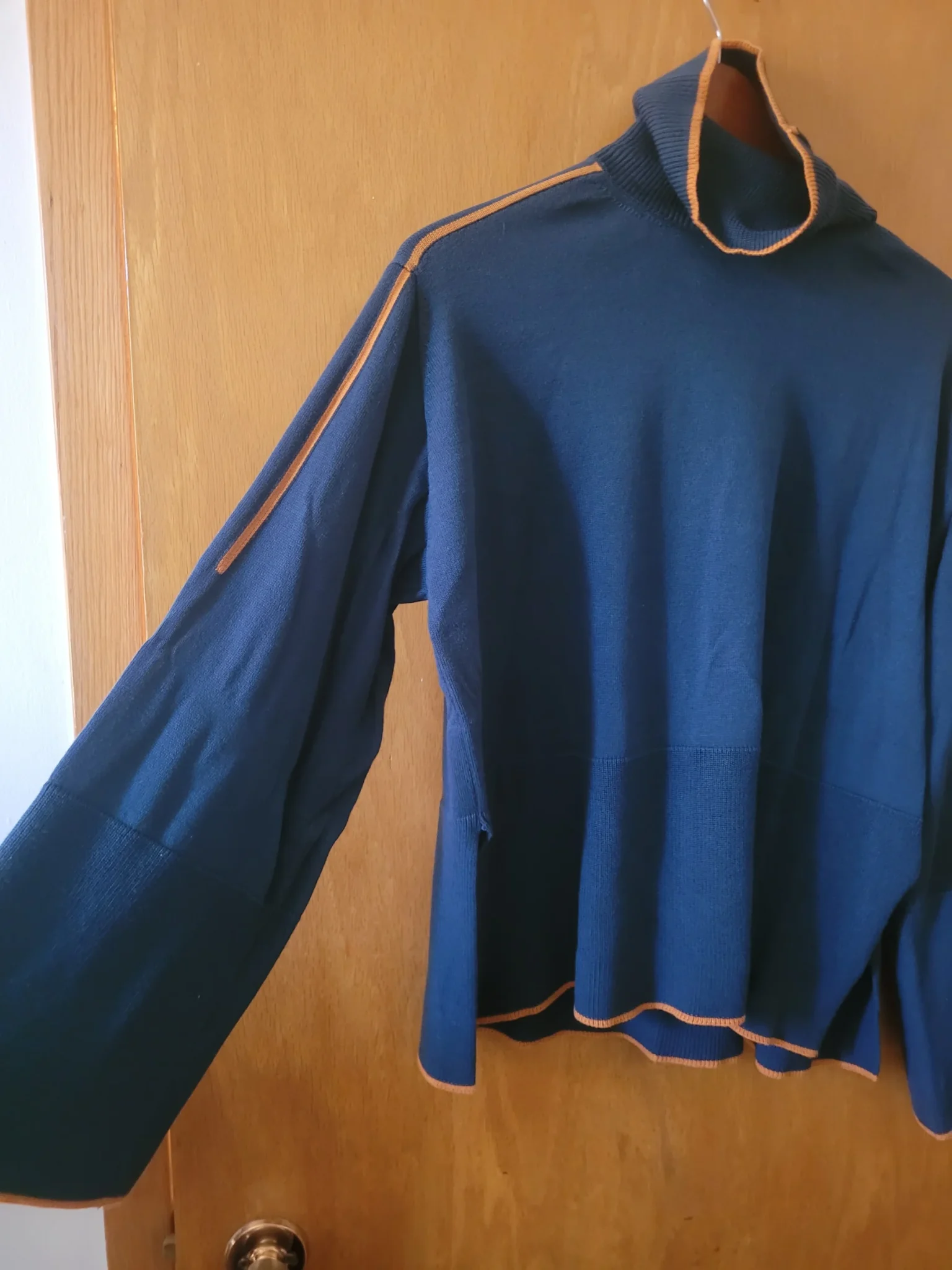 Featured image for KOTN jumper made from Egyptian cotton