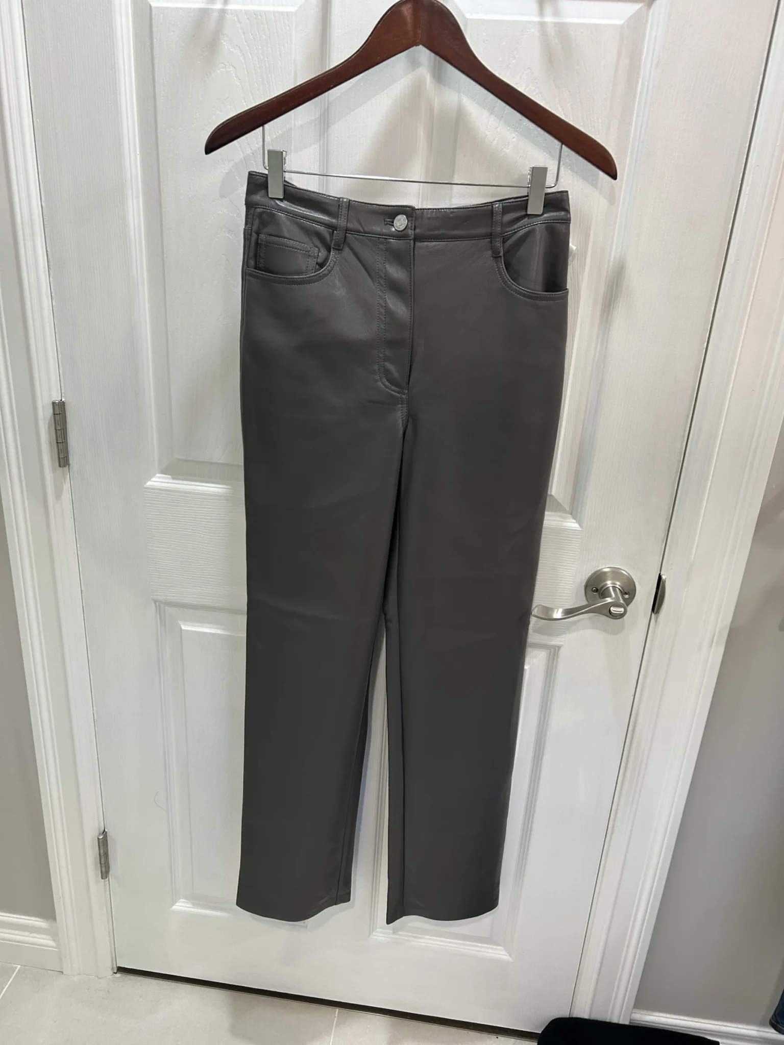 Featured image for Aritzia Wilfred Melina Pant
