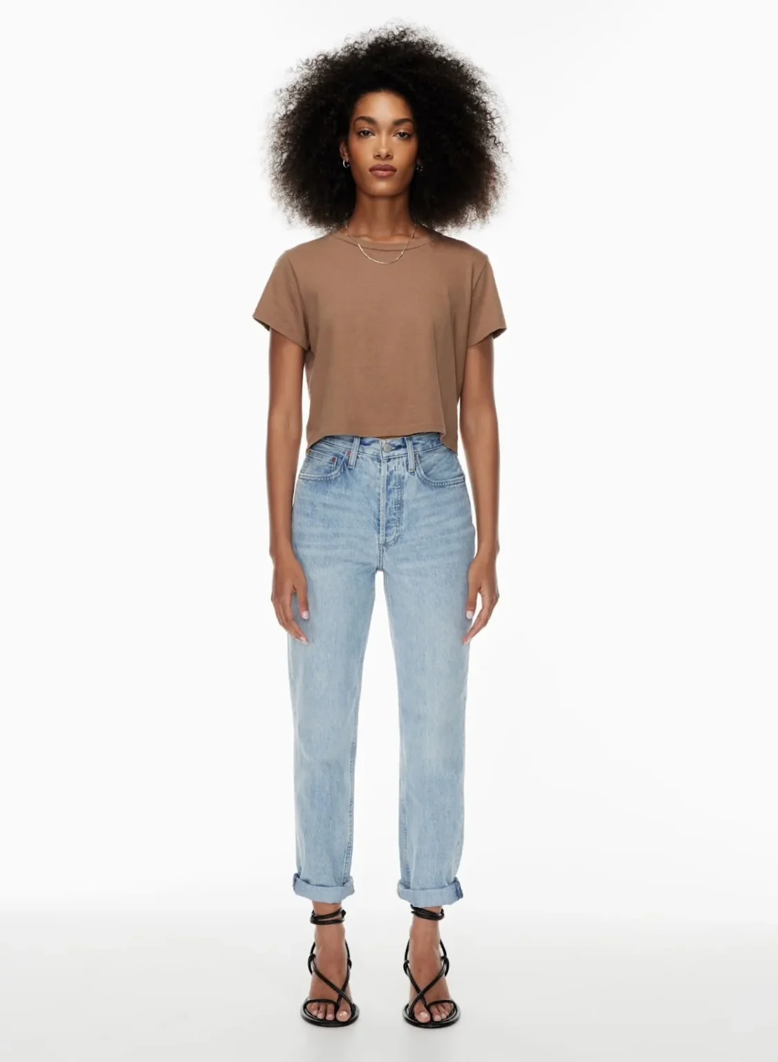 Featured image for Jean boyfriend ample à taille haute « Denim Forum » d'Aritzia