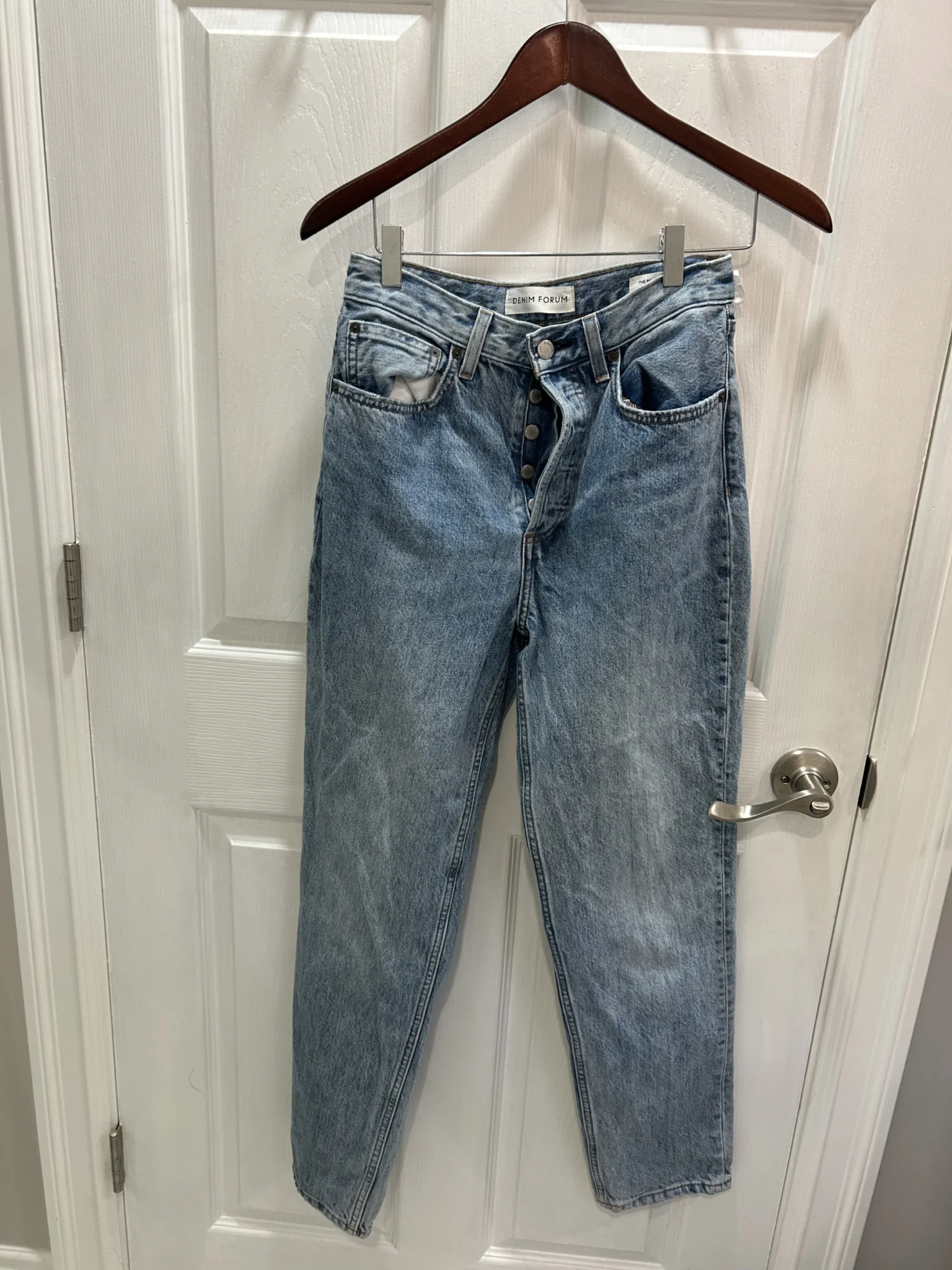 Image for Jean boyfriend ample à taille haute « Denim Forum » d'Aritzia