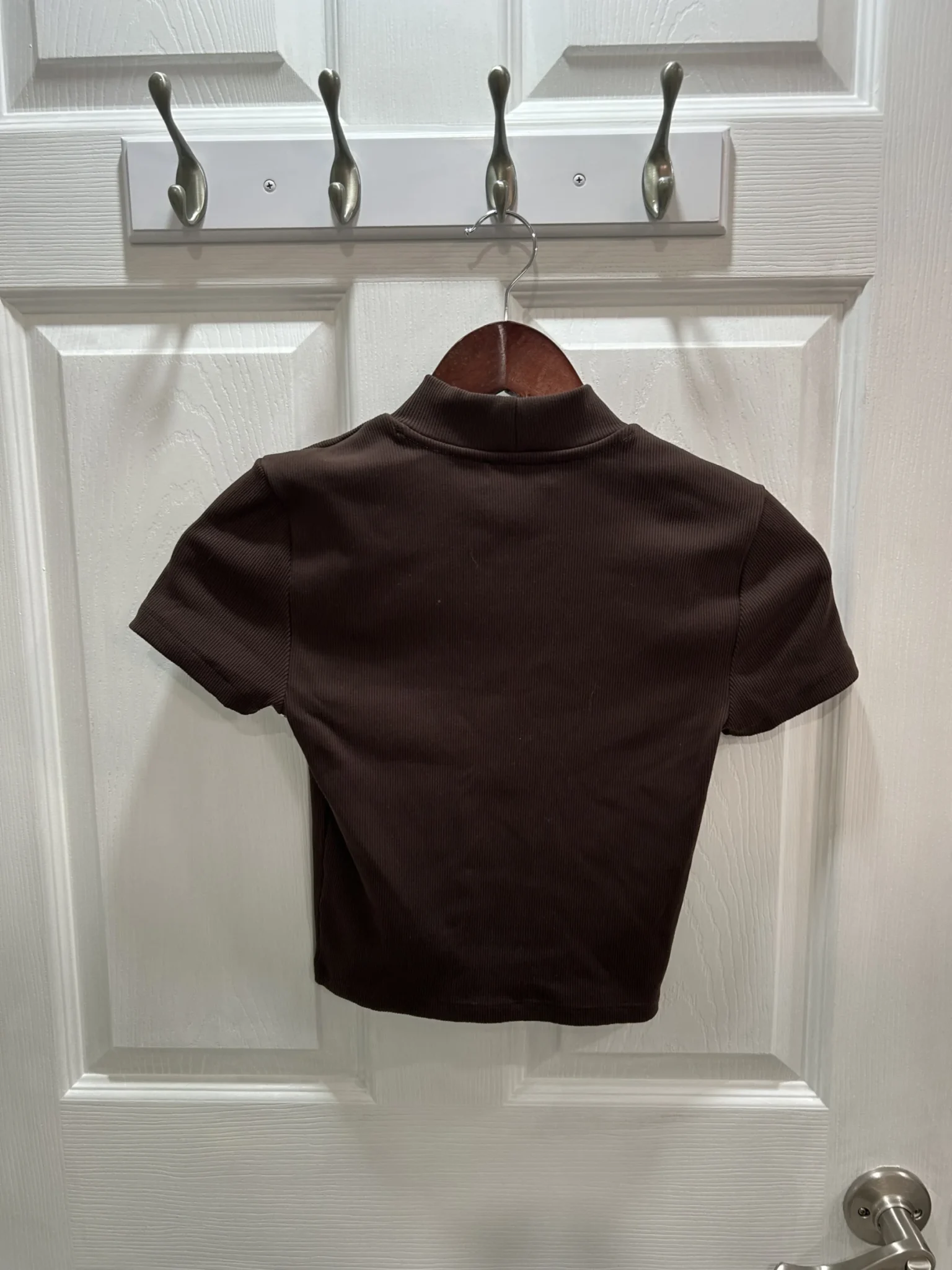 Image for Aritzia Babaton Formarib Mockneck t shirt