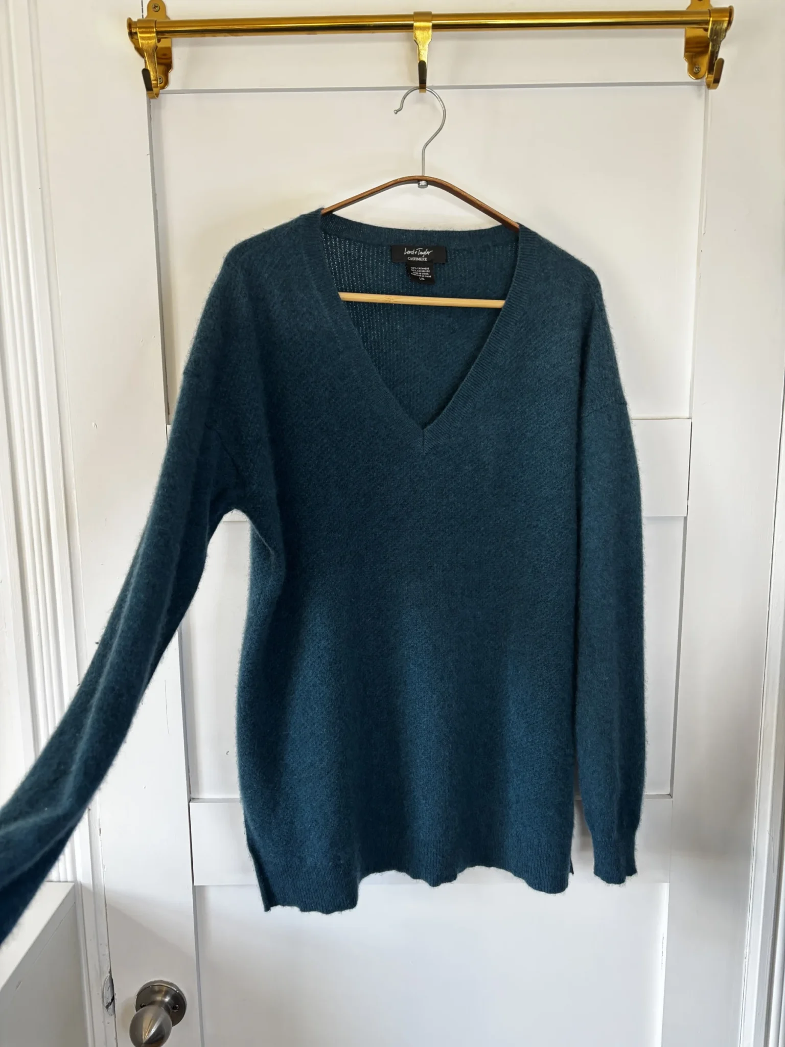Image for ♥️LORD & TAYLOR cashmere jumper