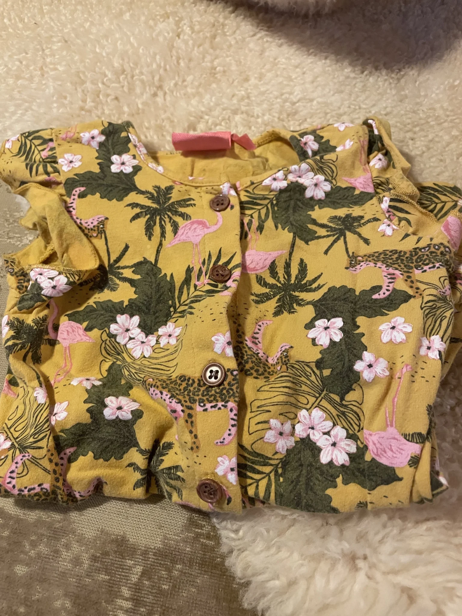 Featured image for A one-piece 🩳 ‘romper’ for a 18-month-old baby girl – it’s a bit small