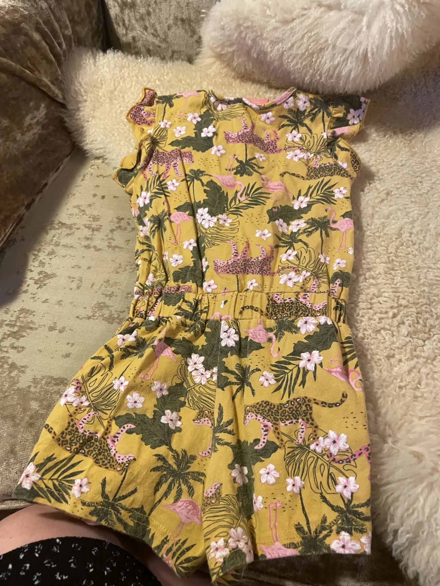 Image for A one-piece 🩳 ‘romper’ for a 18-month-old baby girl – it’s a bit small