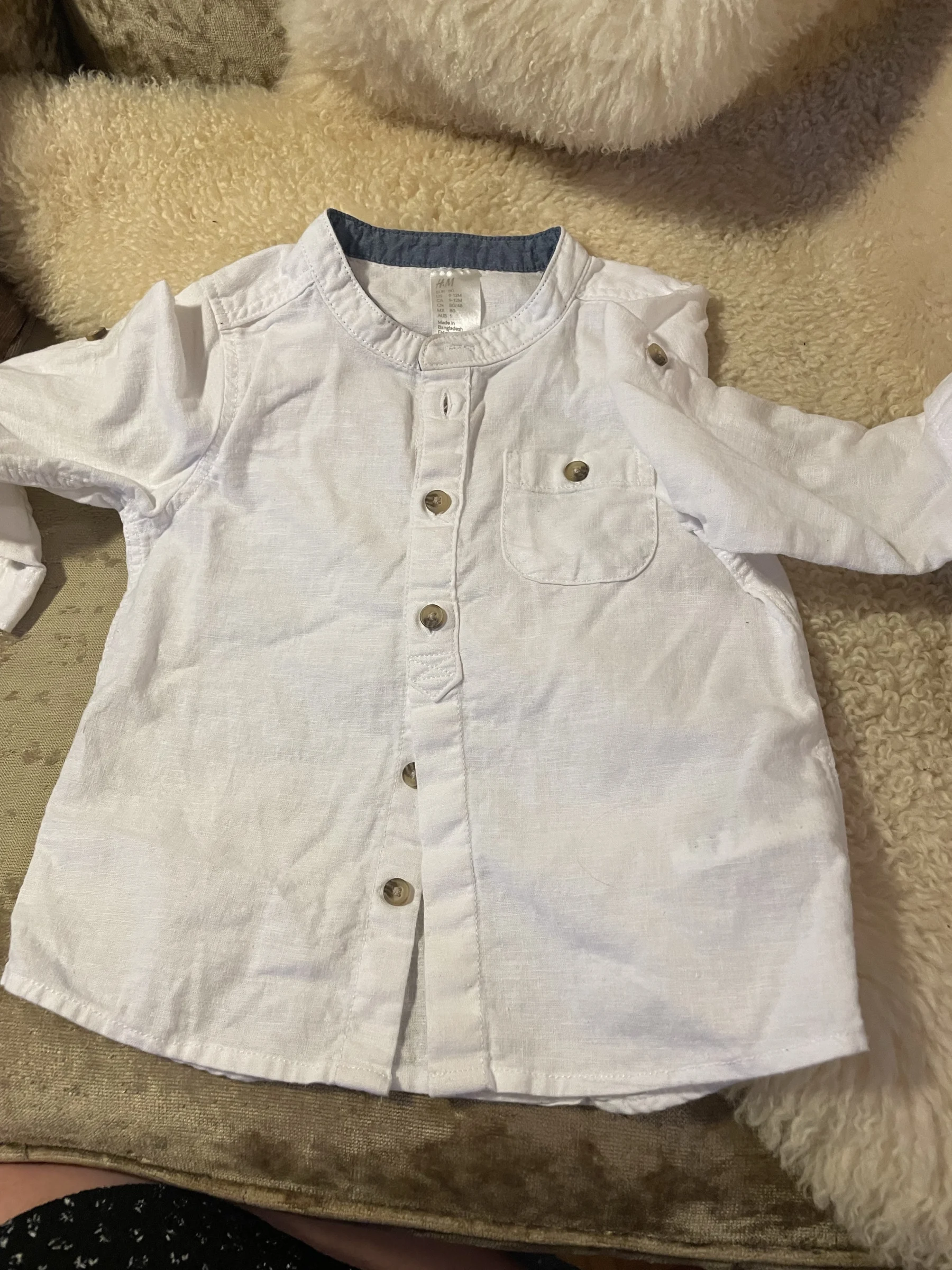 Unisex baby smock (to wear over a shirt or as a shirt) – 9–12 months HM seconde main