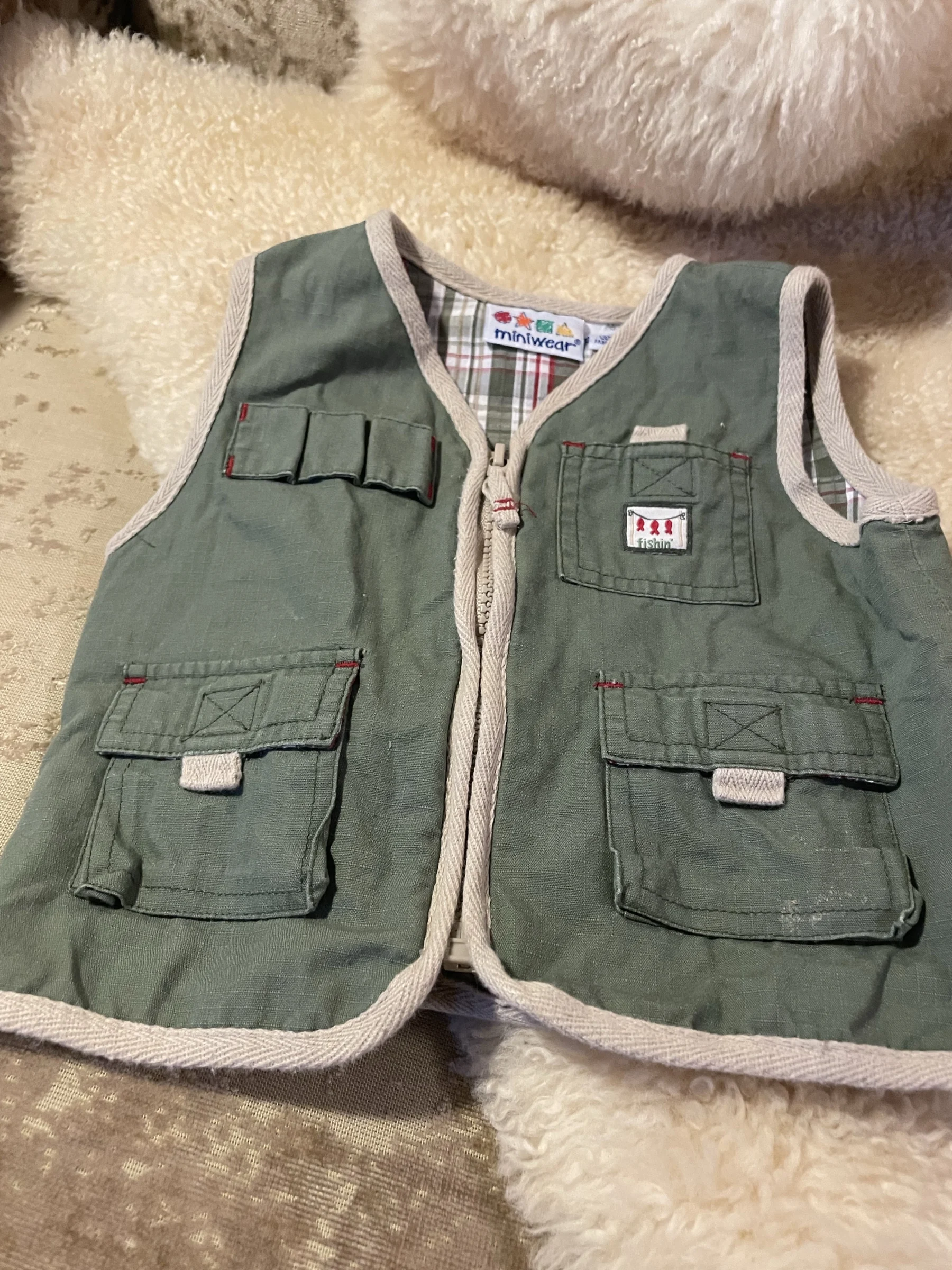 Lightweight sleeveless coat for 12-month-olds *Other seconde main