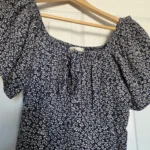 Thumbnail for Robe fleurie taille empire