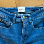 Featured thumbnail for Sézane jeans, size 23