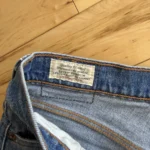 Thumbnail for Jean Levi’s Wedgie taille 26 bleu femme
