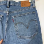 Thumbnail for Jean Levi’s Wedgie taille 26 bleu femme