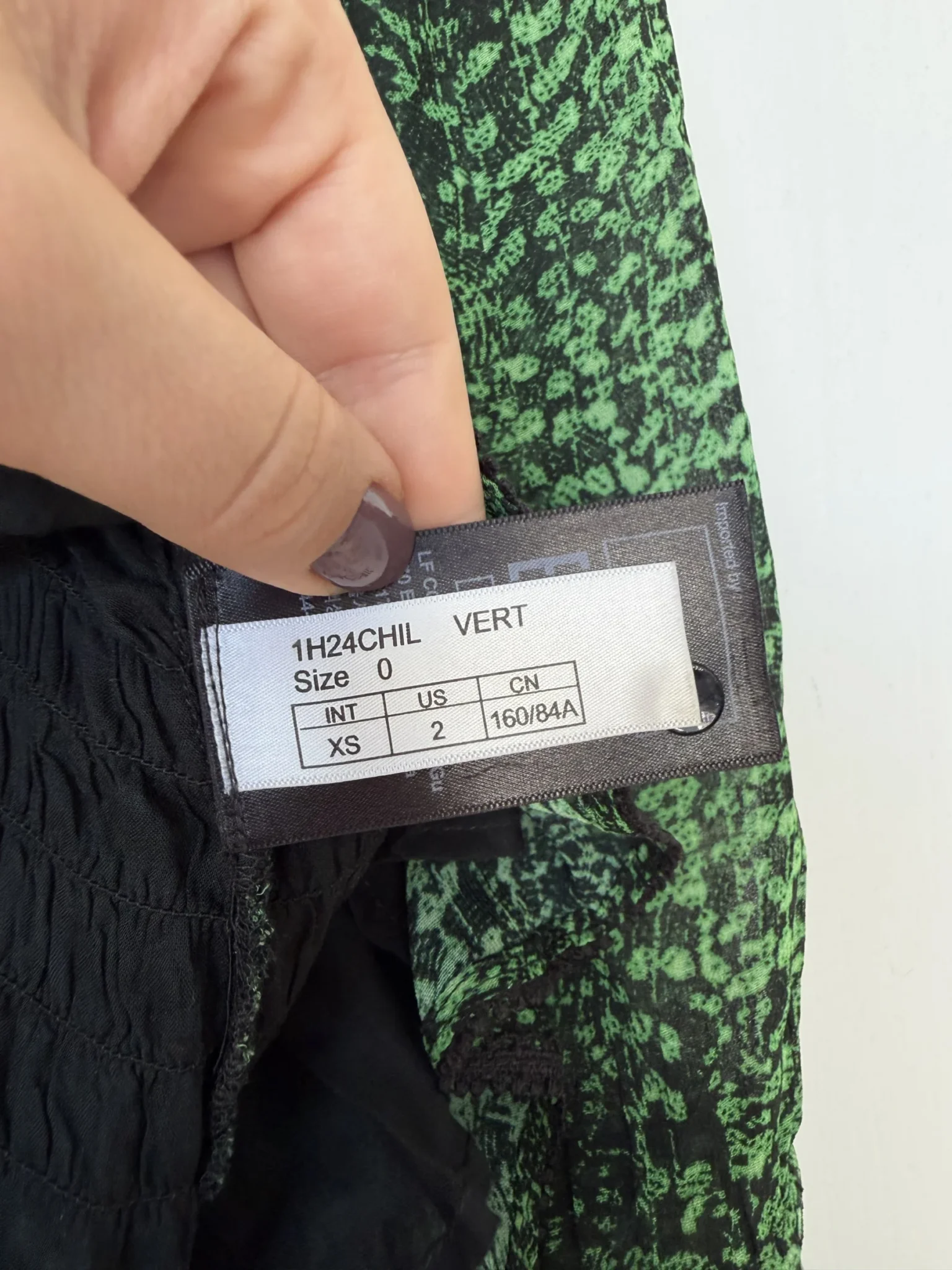 Image for Bash blouse, size XS, puff-sleeved, green and black