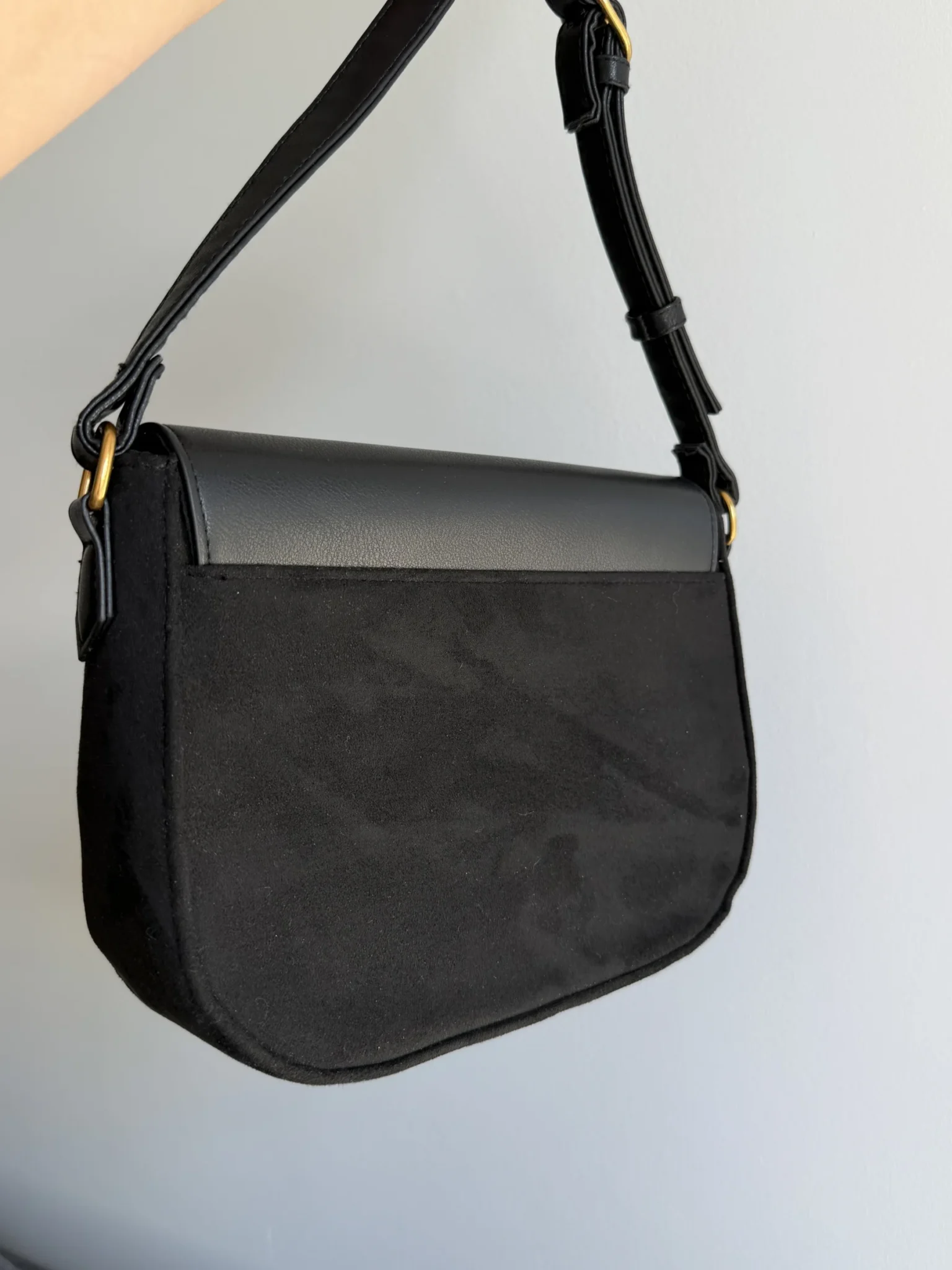 Image for Sac à main Caroll noir à détail doré