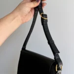 Thumbnail for Sac à main Caroll noir à détail doré