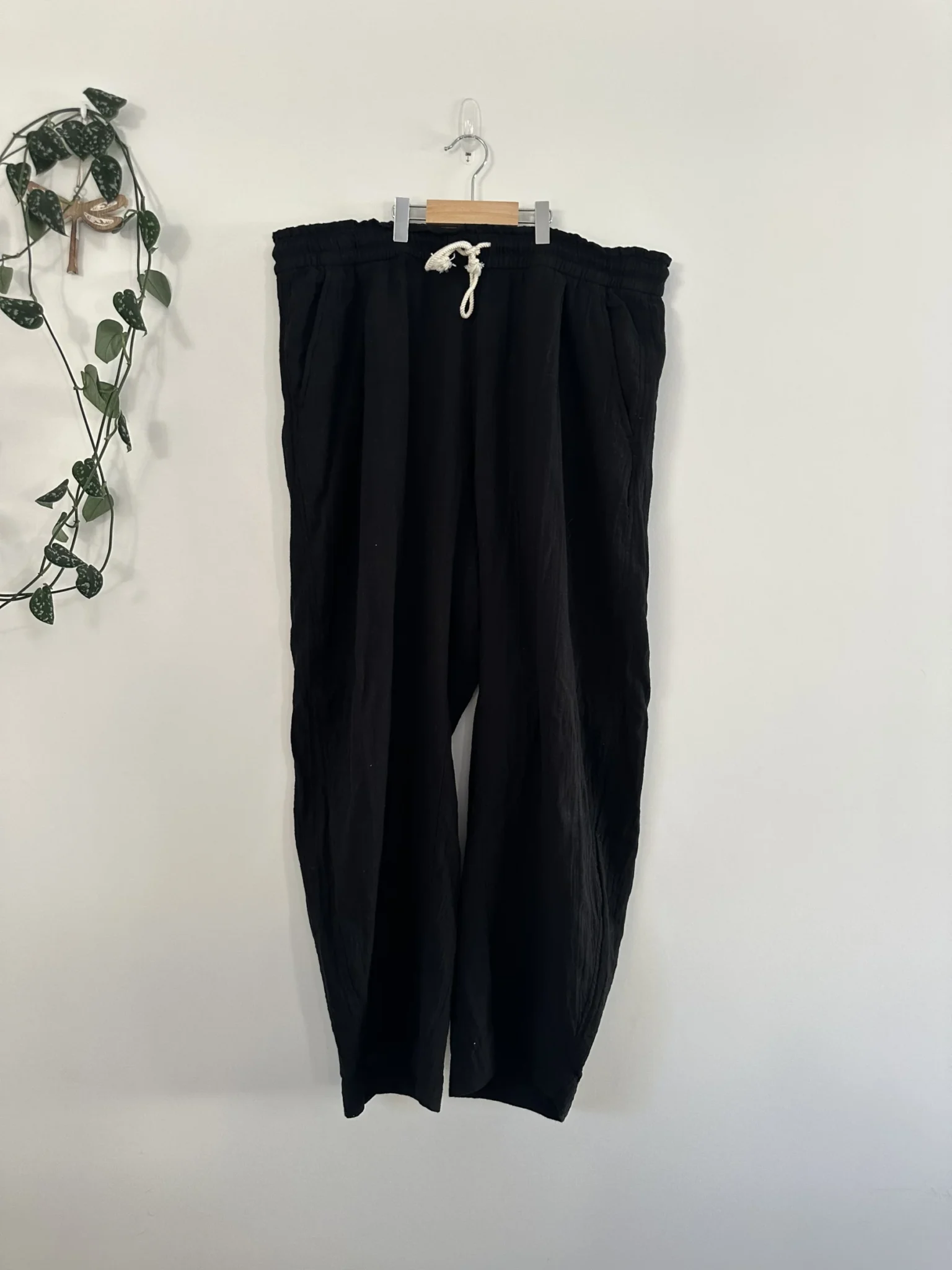 Featured image for Pantalon léger Old Navy