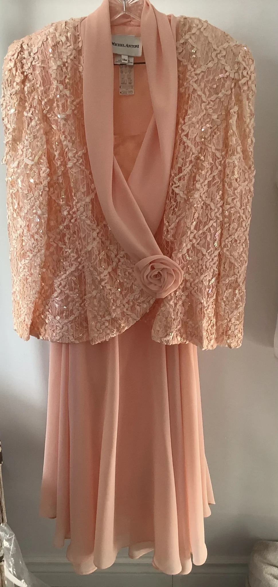 Image for Chic peach-pink jacket and skirt set, for cocktail parties, weddings and Christmas – Michel Antoni