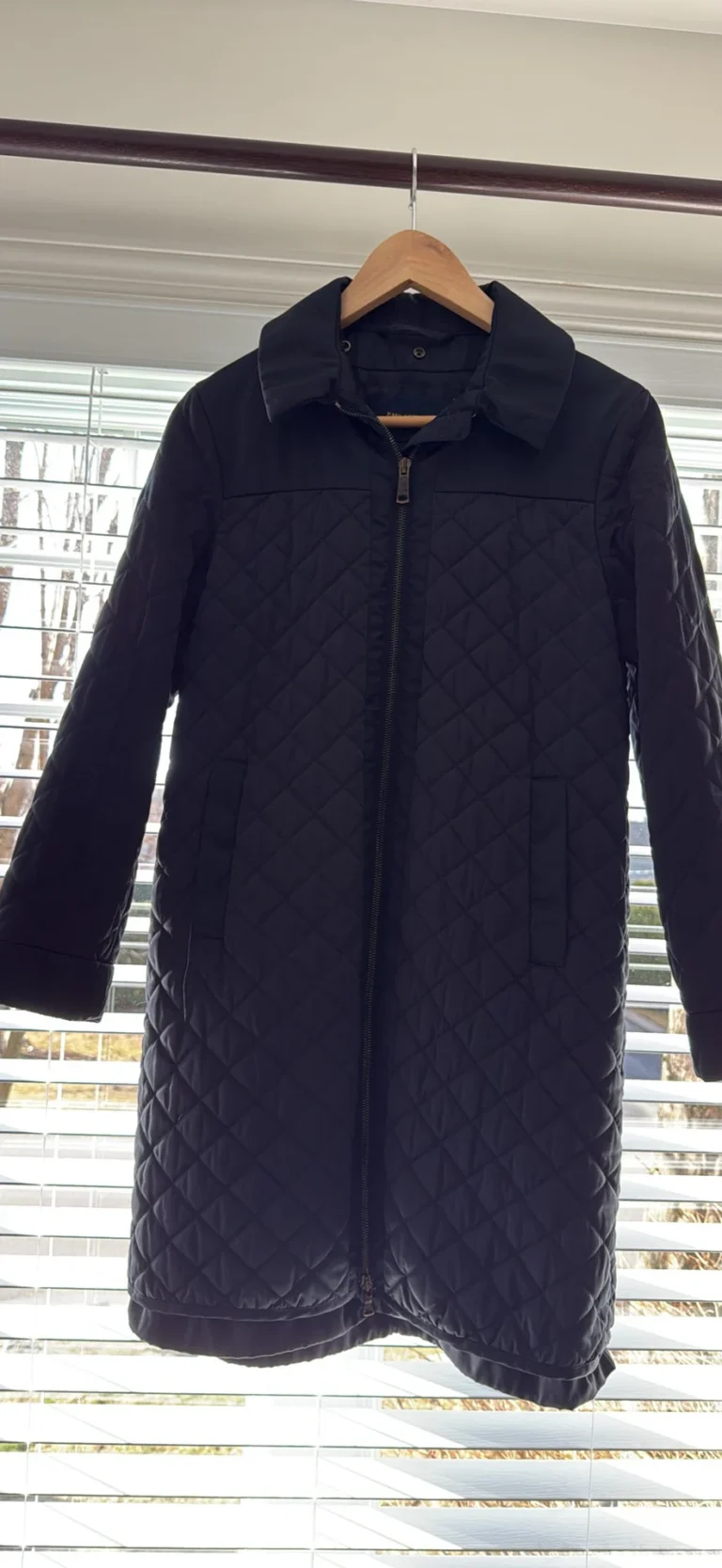 Image for Manteau Paul and Shark