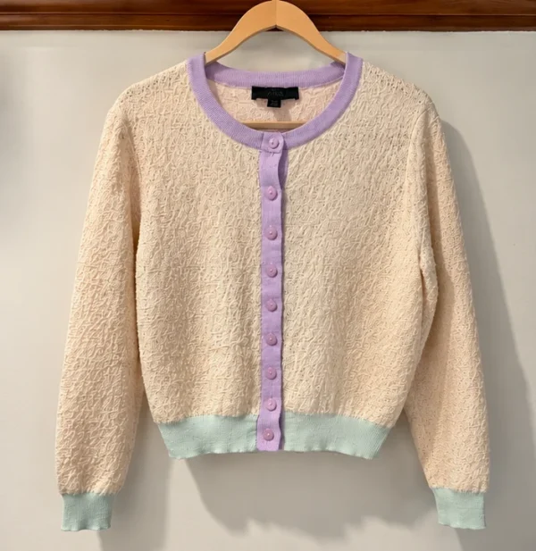 Featured image for 💜 Cardigan ZARA – Maille texturée & couleurs pastel | Taille S
