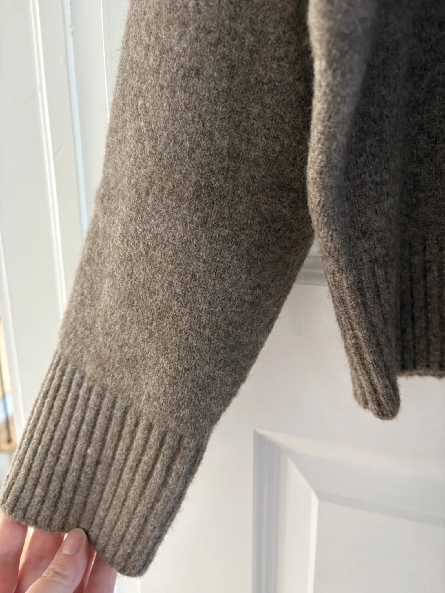 Image for Gilet taupe encoulure en V neuf Zara