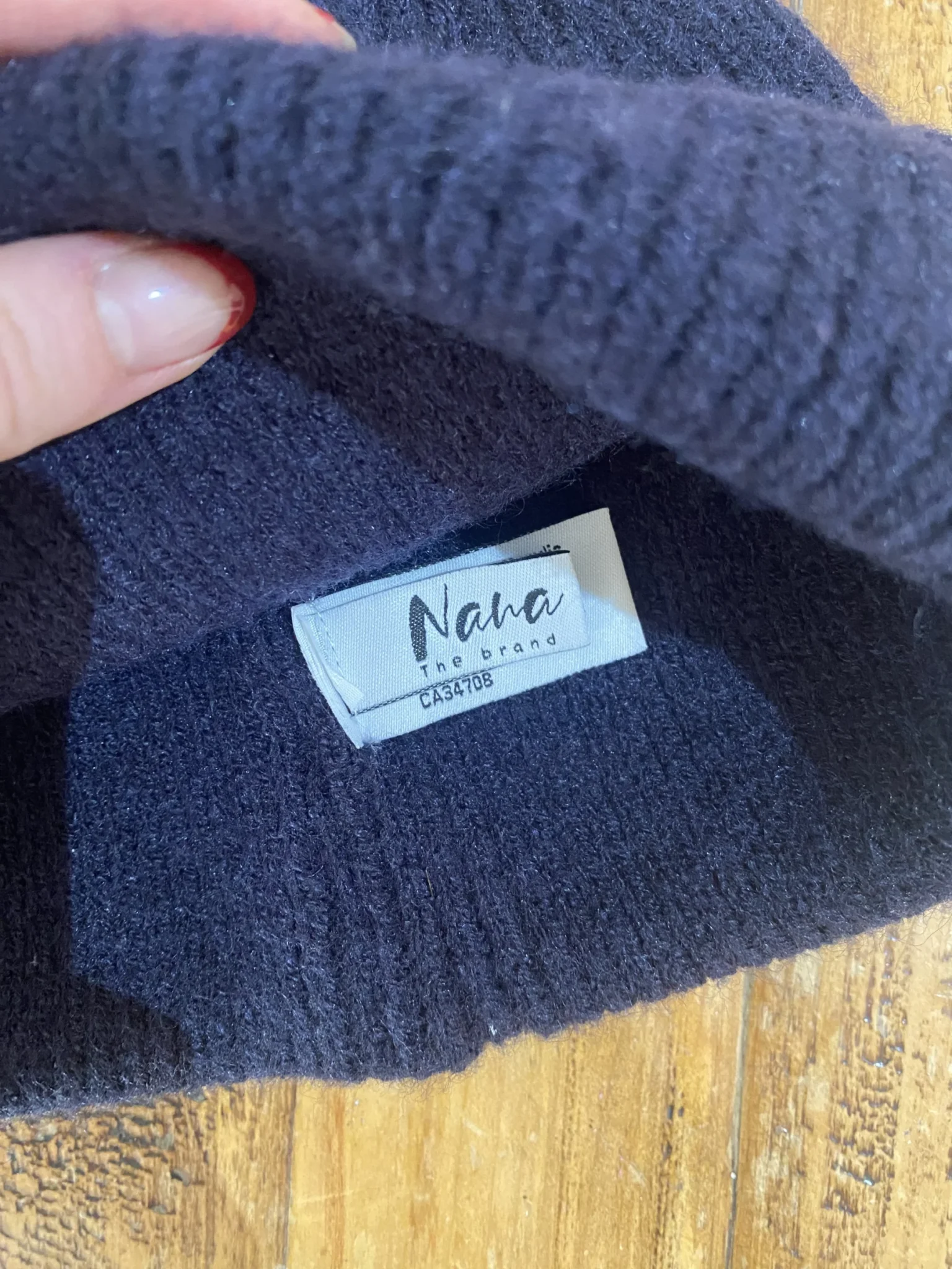 Image for Tuque Nana the brand