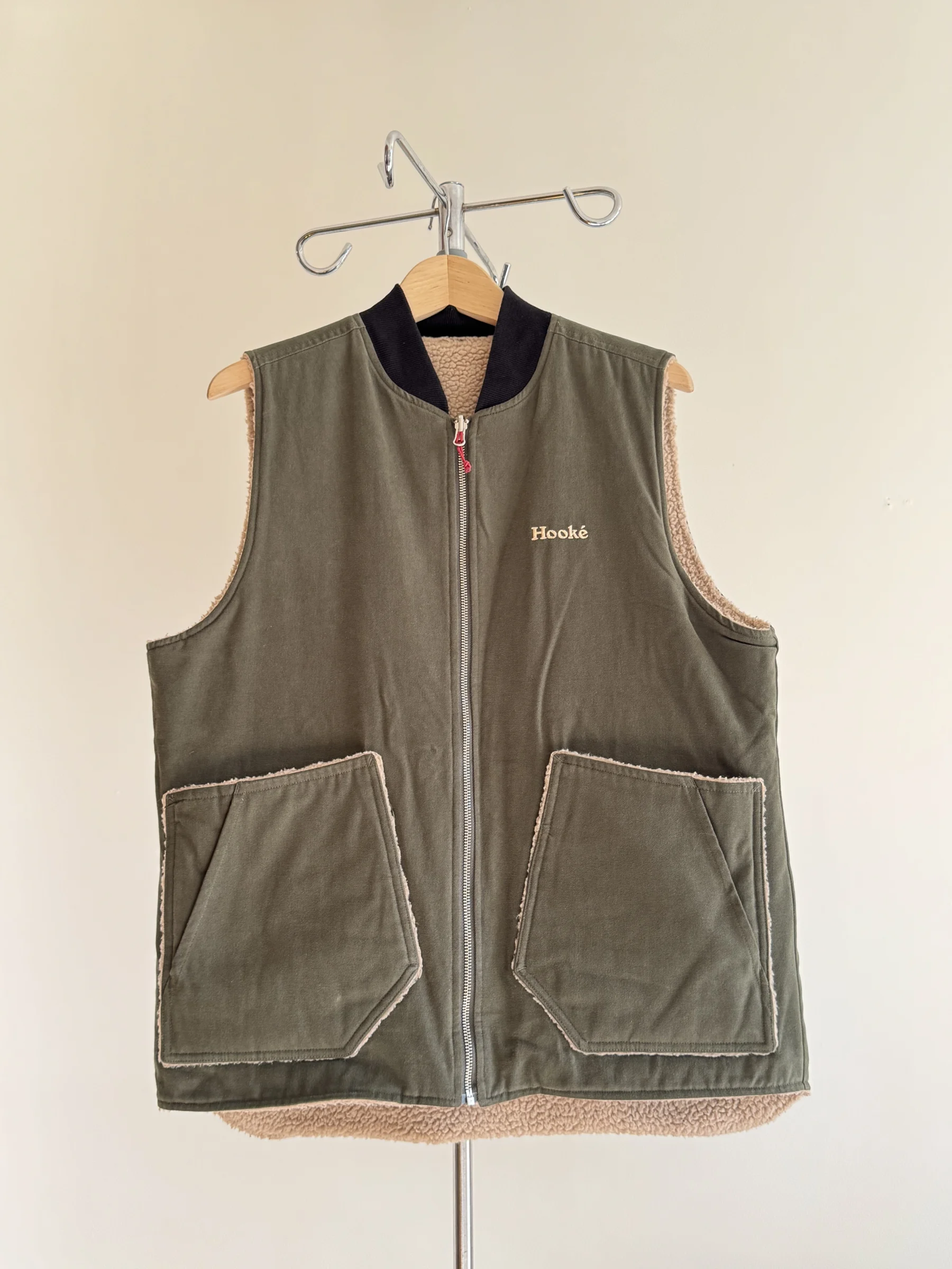 Veste Utilitaire Réversible Verte et Beige Hooké en Sherpa et Canevas Homme Medium *Autre seconde main