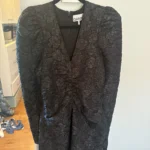 Featured thumbnail for Robe courte drapée GANNI en jacquard noir - NEUVE (Jamais portée)