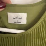 Thumbnail for Robe plissée Daydreamer Wilfred (Aritzia) – Vert Olive