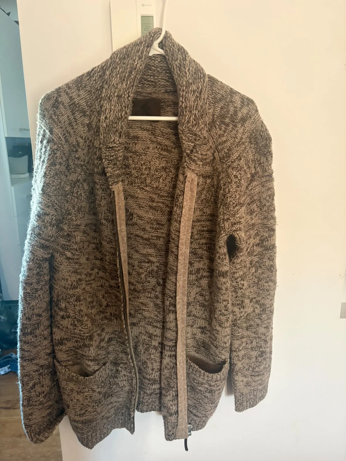 Gilet 100% laine Arizia TNA Aritzia seconde main