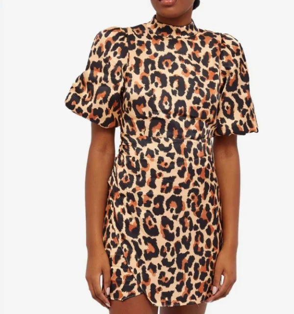 Featured image for Robe KITRI