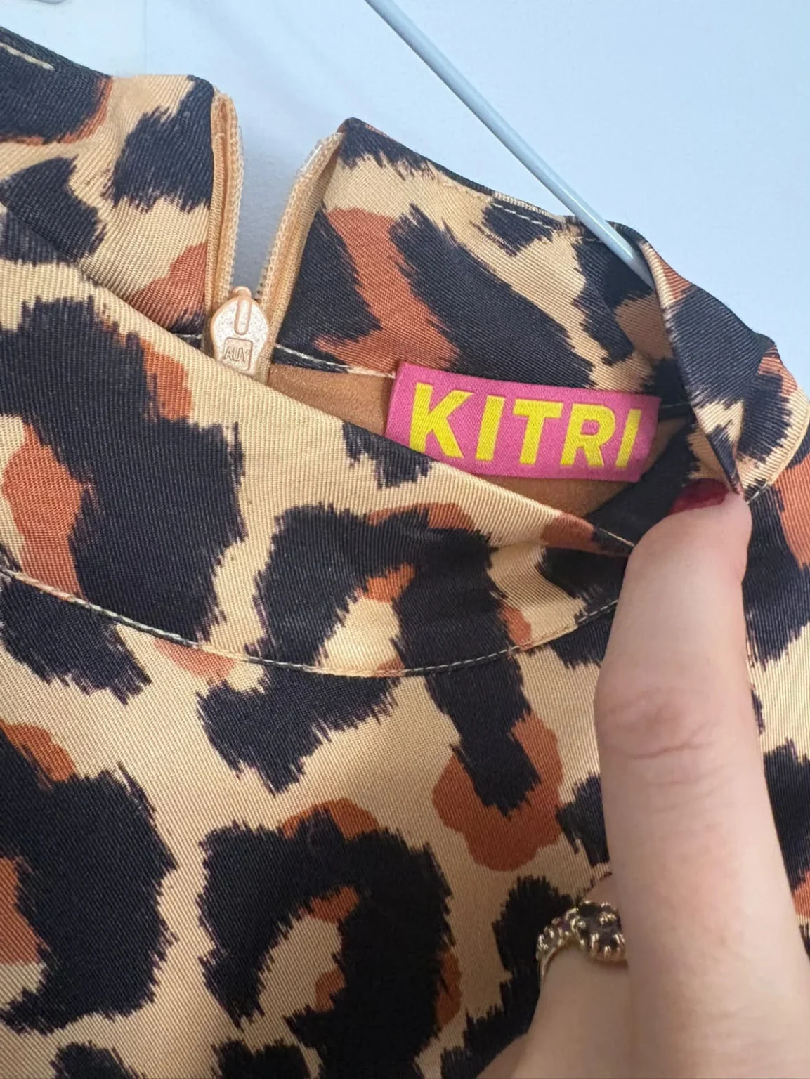 Image for Robe KITRI