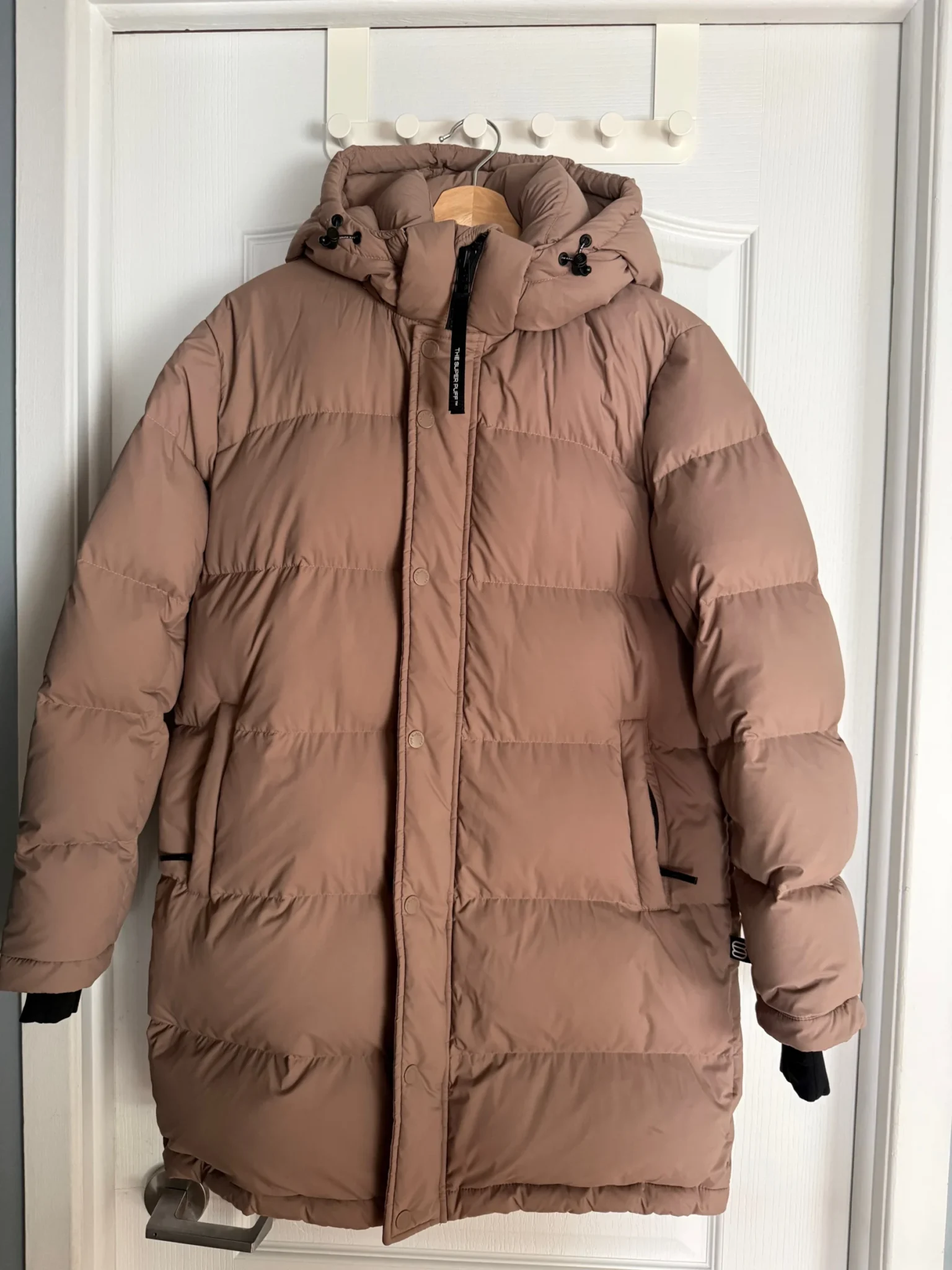Featured image for Aritzia The Super Puff Mid Coat S/S