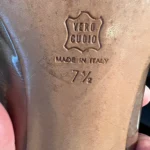 Thumbnail for Gold-coloured leather shoes – 7½