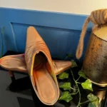 Thumbnail for Gold-coloured leather shoes – 7½