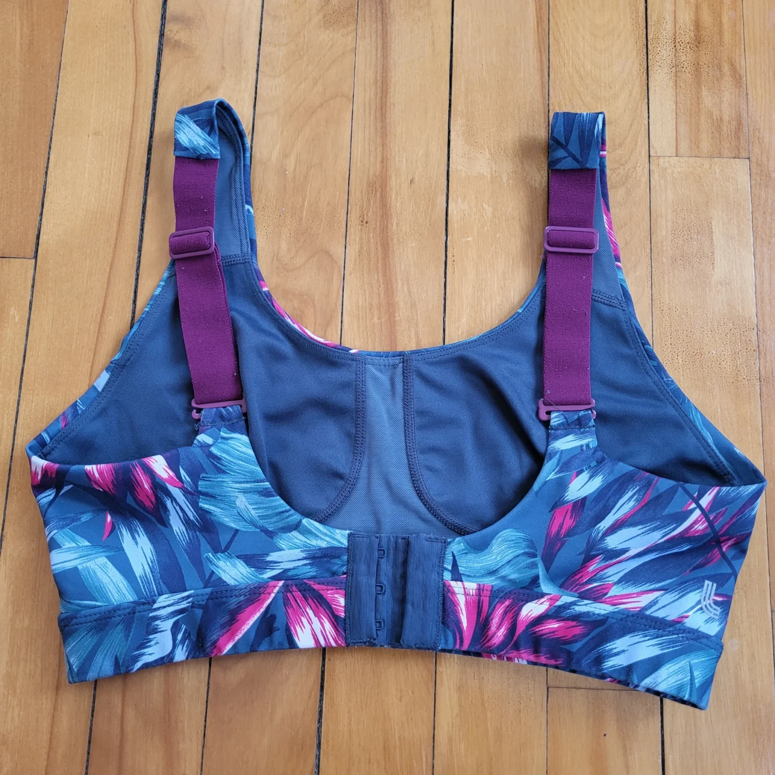 Image for Soutien-gorge de sport Lolë à bretelles convertibles, imprimé floral tropical, taille S
