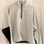 Featured thumbnail for Chandail North Face femmes
