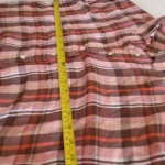 Thumbnail for Chemise Aritzia Wilfred Free à carreaux rose et brun, courte et ample, taille S