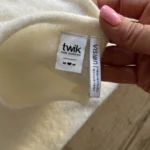 Thumbnail for Cream-coloured cardigan